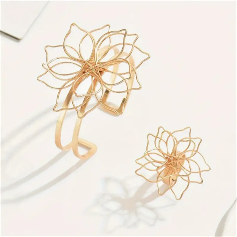 2 sets of women's jewelry sets - summer vintage elegant hollow flower-shaped open-ended bracelet and ring
